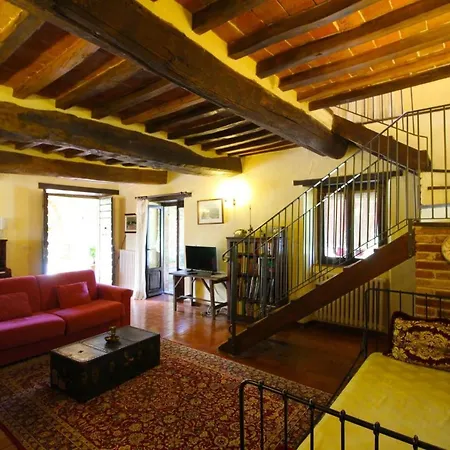 Sleeps 6 Pool Wifi Villa