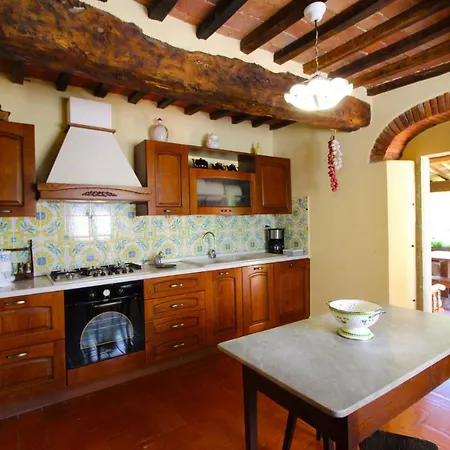 Villa Sleeps 6 Pool Wifi *